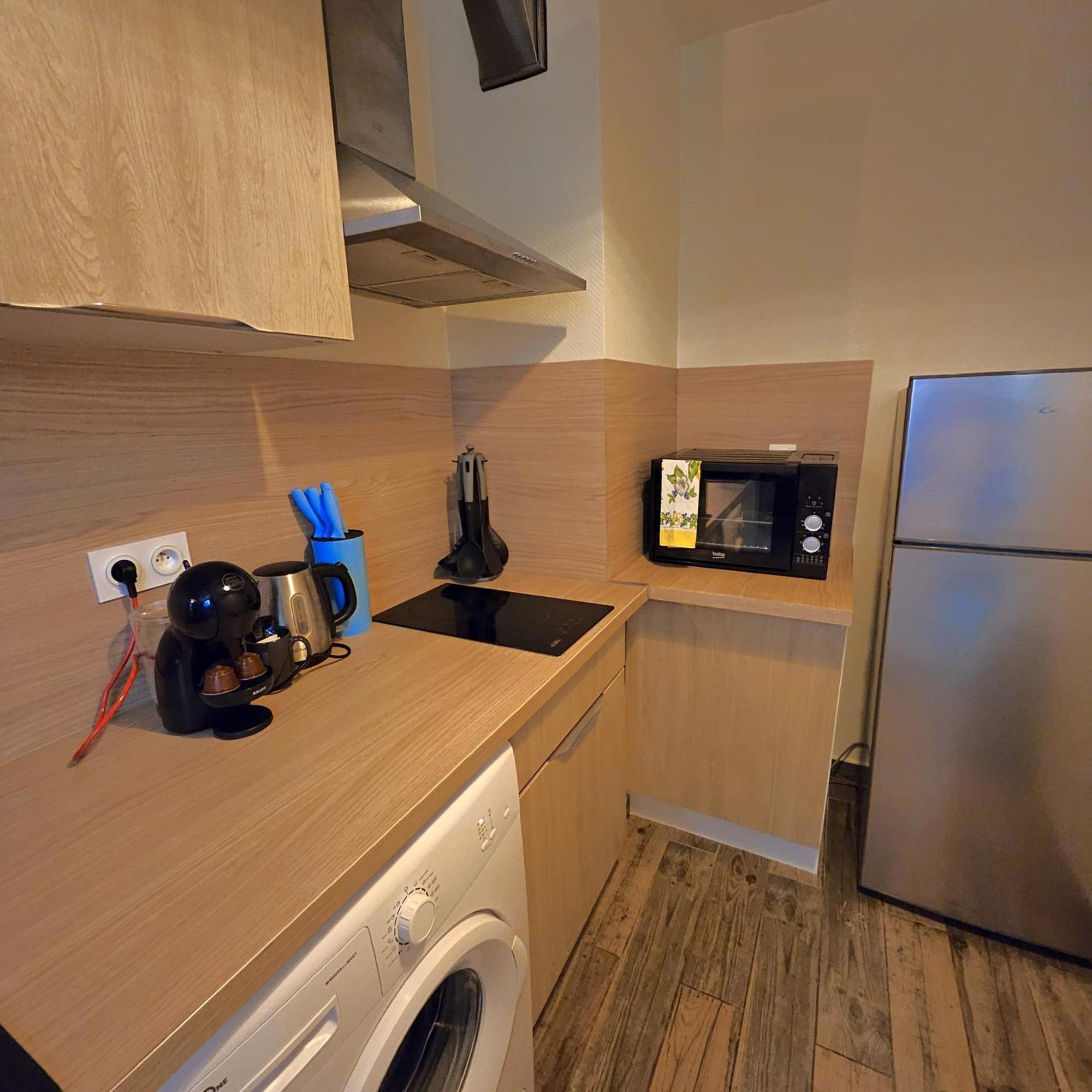 Studio Cosy Confort Moderne Vaulx-en-Velin Εξωτερικό φωτογραφία